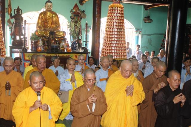 Lấp Vò: Cúng Dường Trường Hạ Miền Tây