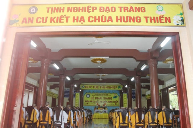 Đồng Tháp: Ban Chỉ Đạo An Cư Kiết Hạ Thăm Các Đạo Tràng