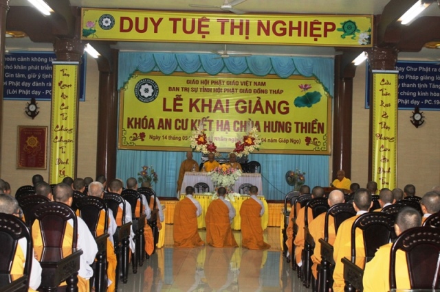 Đồng Tháp: Ban Chỉ Đạo An Cư Kiết Hạ Thăm Các Đạo Tràng