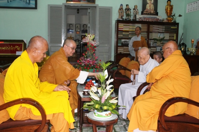 Đồng Tháp: Ban Chỉ Đạo An Cư Kiết Hạ Thăm Các Đạo Tràng