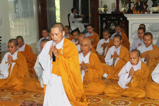 Đồng Tháp: Ban Chỉ Đạo An Cư Kiết Hạ Thăm Các Đạo Tràng