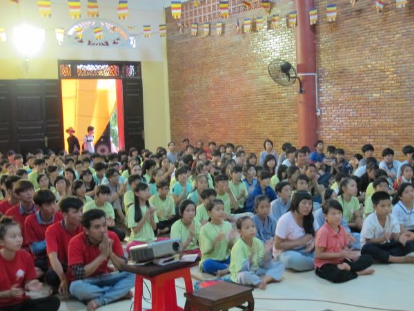 Đồng Tháp: Đong đầy cảm xúc lễ bế mạc khóa tu Tuổi trẻ &amp; Cuộc sống lần VII