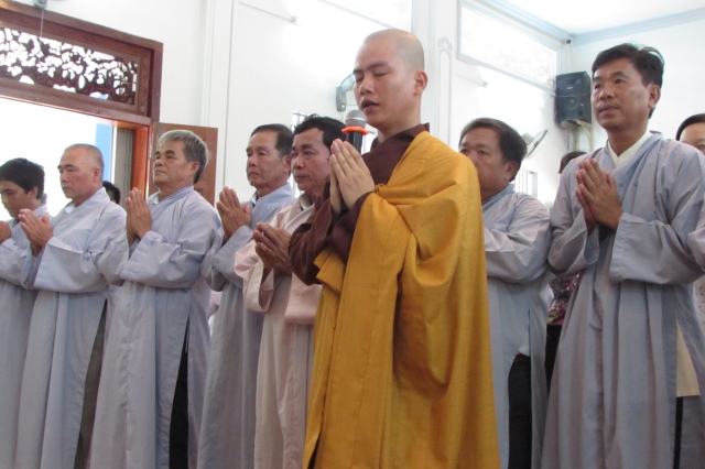Đồng Tháp: Chùa Hoa Lâm cúng dường trường hạ