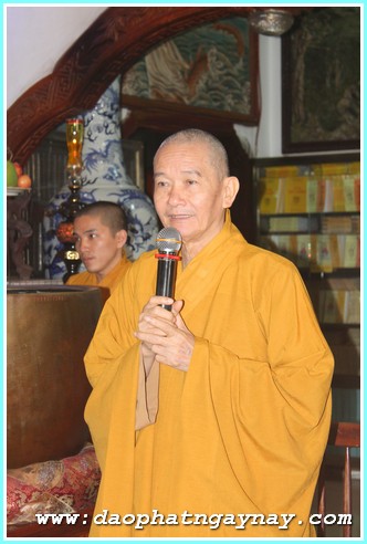 TP. HCM: Quan Âm tu viện cúng dường trường hạ