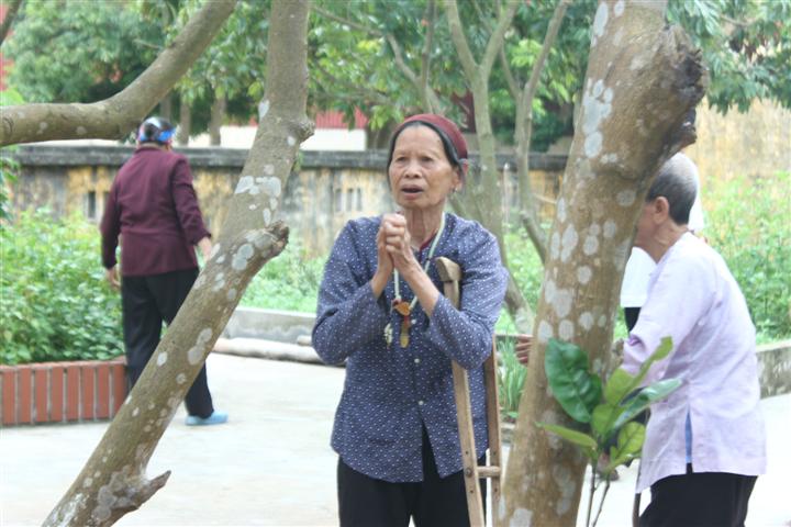 Thái Bình: Chùa Từ Xuyên từ thiện tại bệnh viên phong Văn Môn
