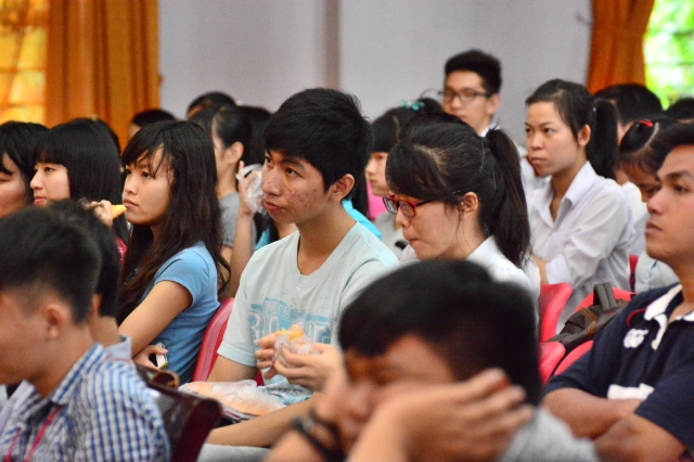 TP. HCM: lễ cầu nguyện và tư vấn mùa thi năm 2014