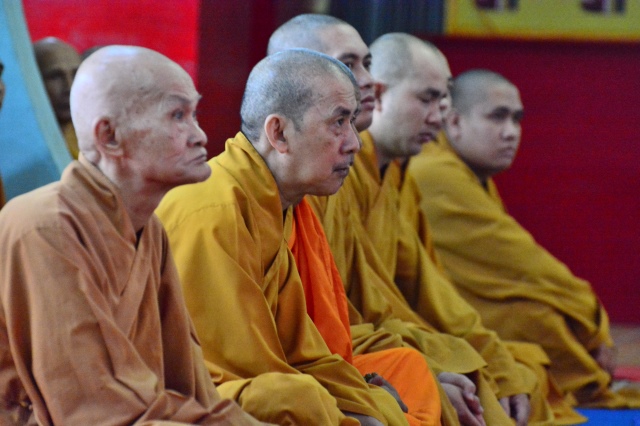 Quỹ Từ thiện Đạo Phật Ngày Nay: Cúng dường trường Hạ các tỉnh Miền Tây