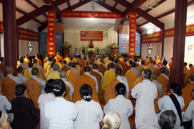 Hưng Yên: Đức Pháp Chủ đến khai pháp tại trường hạ chùa Táo
