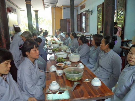 Nha Trang: Cảm nhận từ Pháp hội Lương Hoàng Sám tại chùa Phú Đức