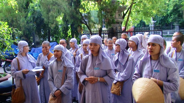 Khánh Hòa: 43 Ni sinh lớp sử Phật giáo Trường TCPH đi thực tế tìm hiểu lịch sử