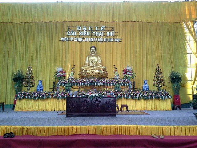 Thái Bình: Đại lễ cầu siêu thai nhi sản nạn tại chùa Từ Xuyên
