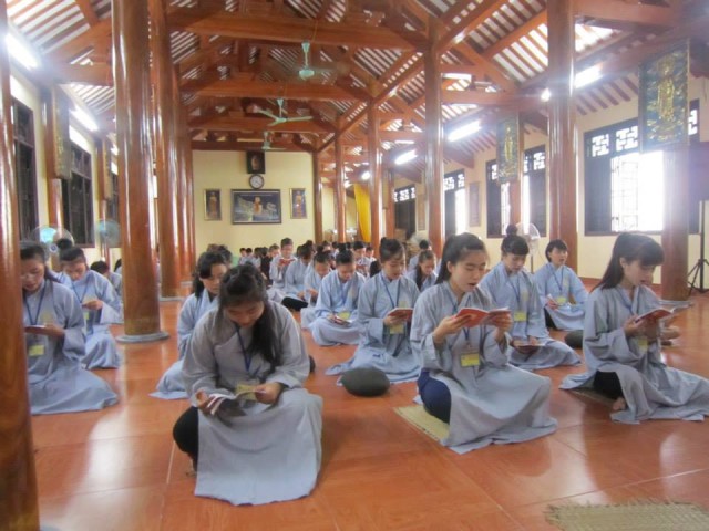 Thái Bình: Chùa Từ Xuyên tổ chức khóa tu Một ngày an lạc – lần thứ 3 năm 2014