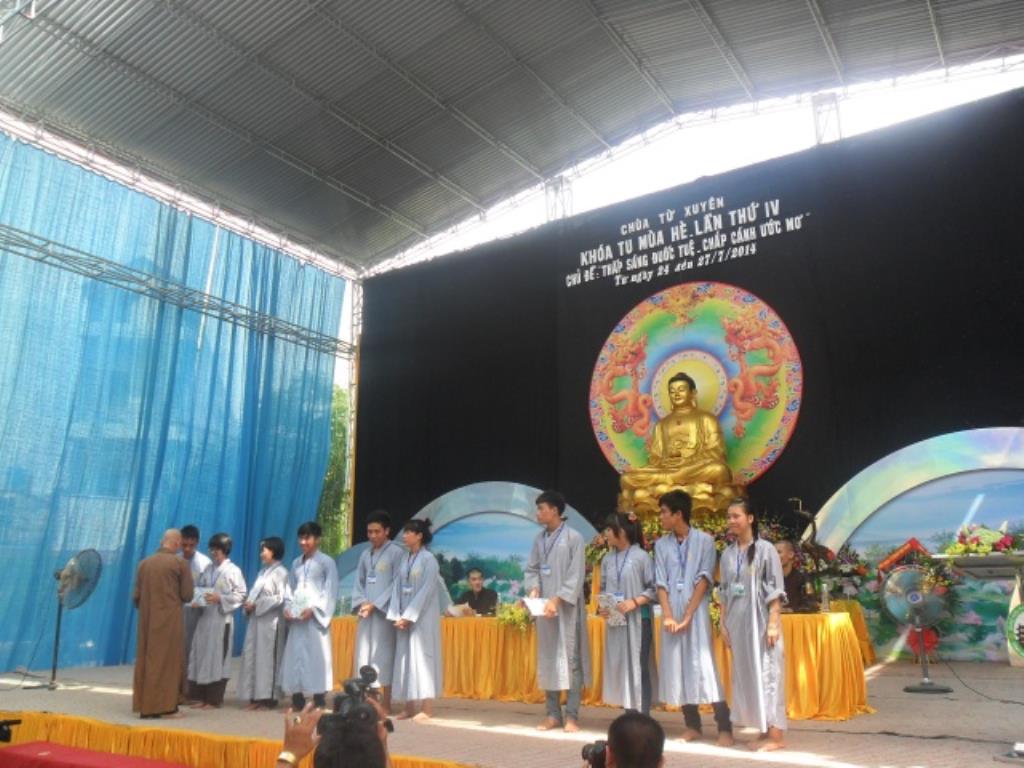 Thái Bình: Chùa Từ Xuyên tổ chức khóa tu mùa hè lần thứ tư năm 2014 (Chùm ảnh ngày tu thứ ba)