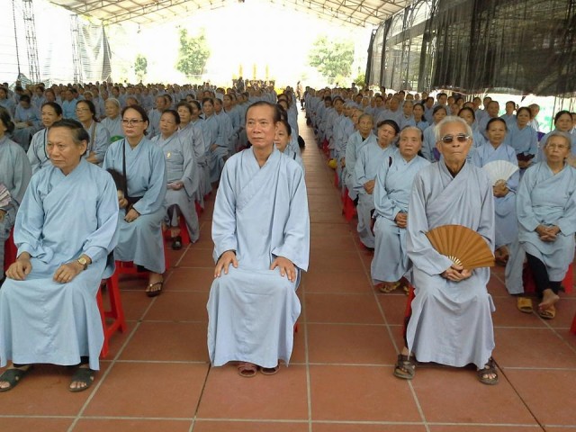 Thái Bình: Vọng Tây cư sĩ chia sẻ Phật pháp trong đại lễ cầu siêu thai nhi chùa Từ Xuyên