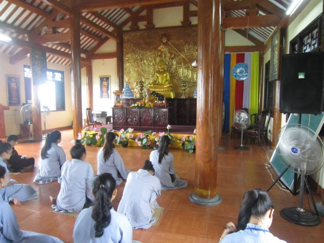 Thái Bình: Chùa Từ Xuyên tổ chức khóa tu Một ngày an lạc – lần thứ 3 năm 2014