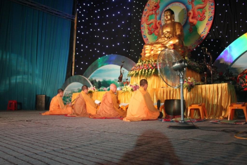 Thái Bình: Chùa Từ Xuyên tổ chức khóa tu mùa hè lần thứ tư năm 2014 (Chùm ảnh ngày tu thứ ba)