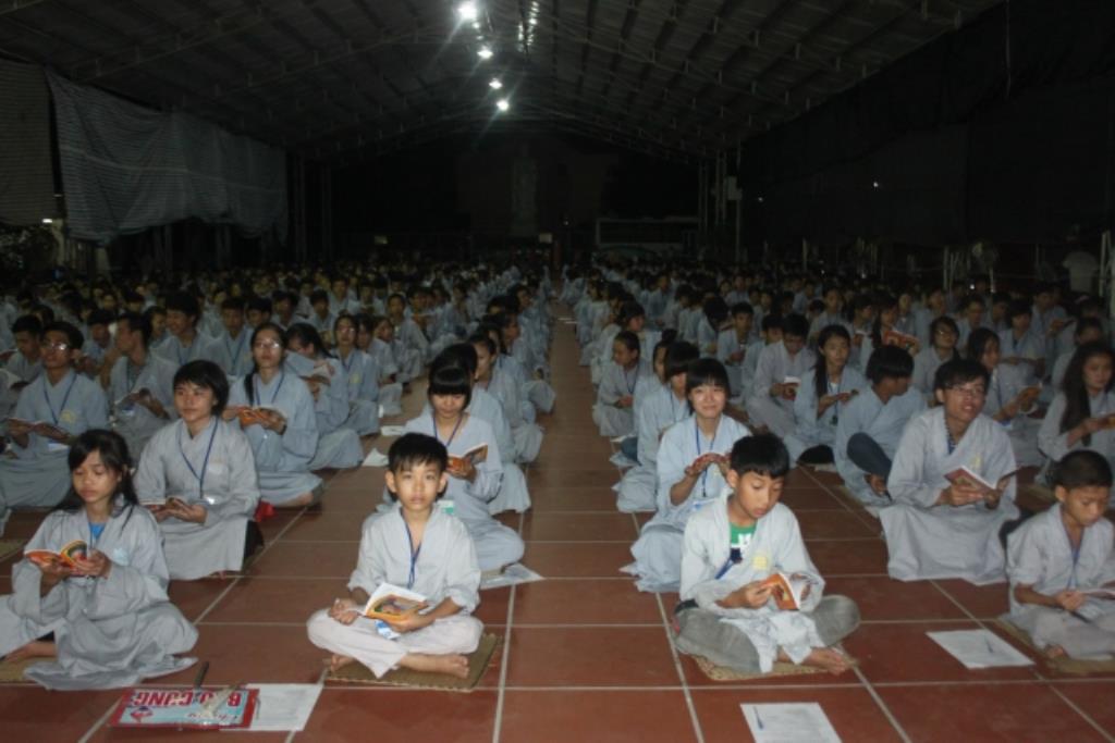 Thái Bình: Chùa Từ Xuyên tổ chức khóa tu mùa hè lần thứ tư năm 2014 (Chùm ảnh ngày tu thứ ba)