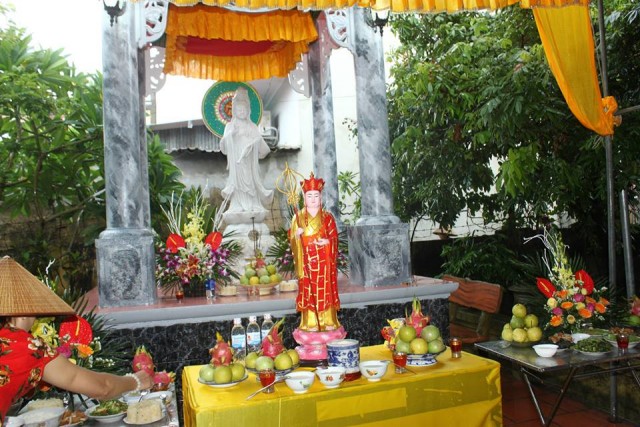 Thái Bình: Lễ Vu Lan – Bông hồng cái áo tại tư gia