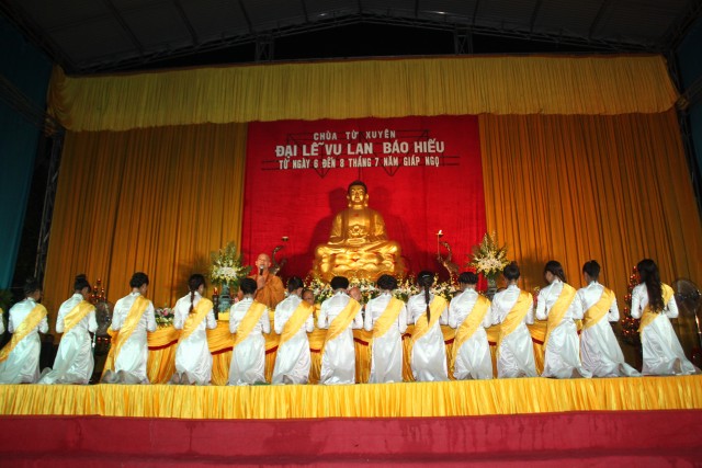 Chùm ảnh:  Mùa Vu Lan ở các chùa tại Thái Bình