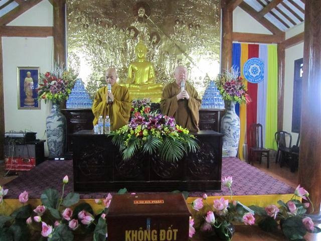 Thái Bình: TT.Thích Duy Trấn giảng về ý nghĩa hòm công đức tại Thái Bình