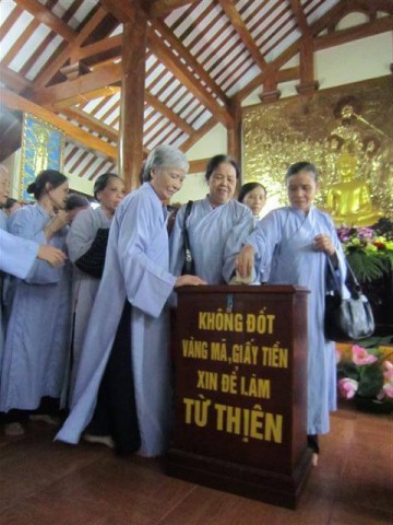 Thái Bình: TT.Thích Duy Trấn giảng về ý nghĩa hòm công đức tại Thái Bình