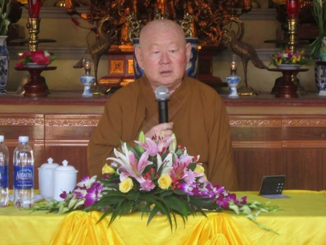 Thái Bình: TT.Thích Duy Trấn giảng về ý nghĩa hòm công đức tại Thái Bình