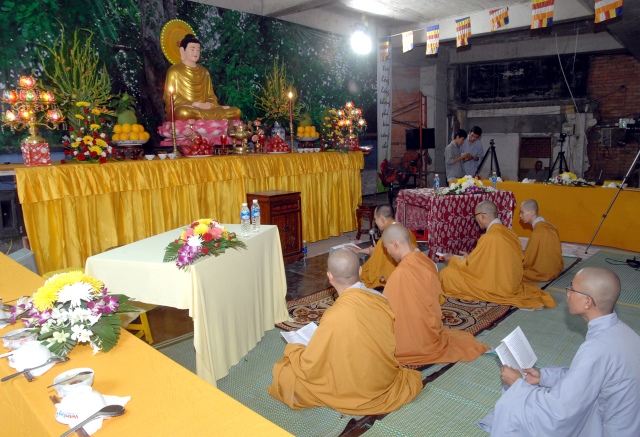 Xúc động lễ Vu Lan Báo Hiếu 2014 tại chùa Giác Ngộ