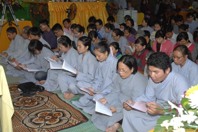 Xúc động lễ Vu Lan Báo Hiếu 2014 tại chùa Giác Ngộ