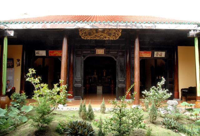 Quỹ từ thiện Đạo Phật Ngày Nay: Giảng pháp và tặng quà cho làng người mù, người tàn tật tại Sóc Trăng, Bạc Liêu