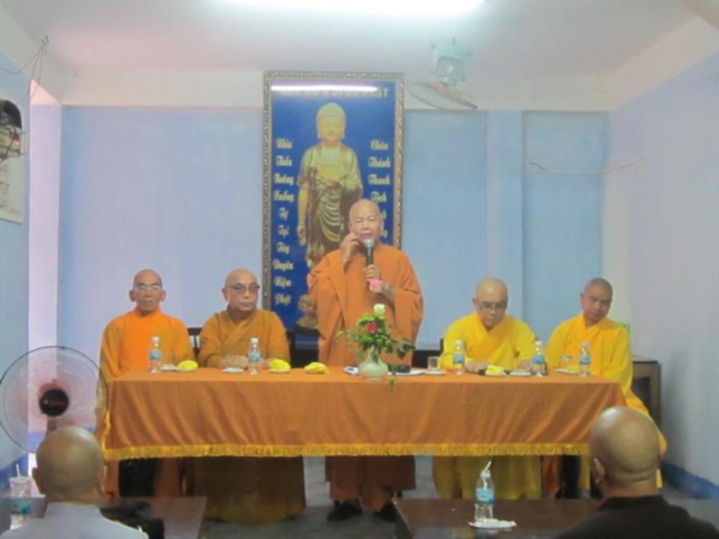 Thường trực BTS PG Khánh Hòa thăm hỏi Tăng Ni thị xã Ninh Hòa nhân mùa ACKH PL.2558