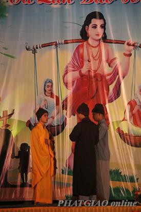 Thái Nguyên: Đêm Hội Vu Lan Chùa Thịnh Đán