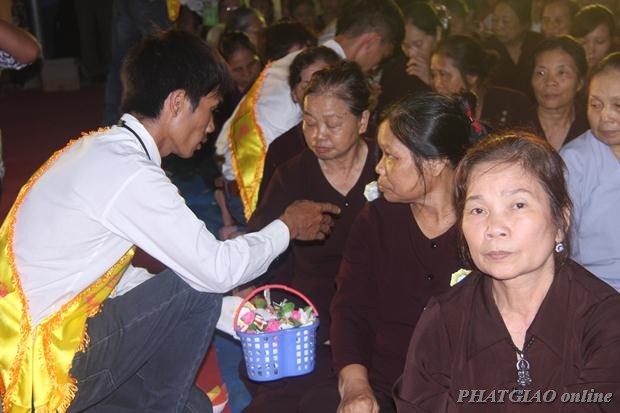 Thái Nguyên: Đêm Hội Vu Lan Chùa Thịnh Đán