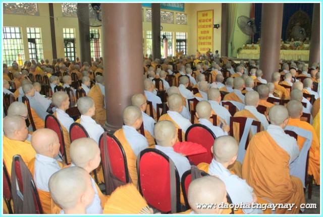 Bình Dương: Phóng Sự Ảnh: "Nét Đẹp Mùa An Cư . PL: 2558"