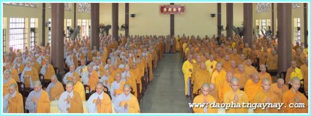 Bình Dương: Phóng Sự Ảnh: "Nét Đẹp Mùa An Cư . PL: 2558"