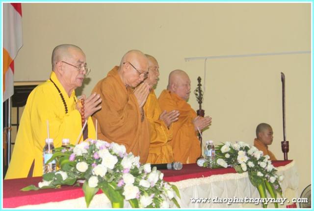 Bình Dương: Phóng Sự Ảnh: "Nét Đẹp Mùa An Cư . PL: 2558"