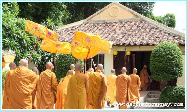 Bình Dương: Phóng Sự Ảnh: "Nét Đẹp Mùa An Cư . PL: 2558"