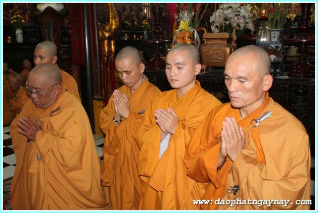 Bình Dương: Phóng Sự Ảnh: "Nét Đẹp Mùa An Cư . PL: 2558"