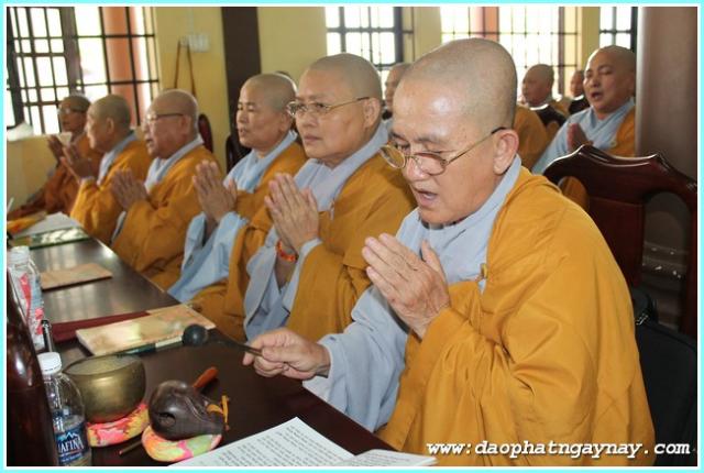 Bình Dương: Phóng Sự Ảnh: "Nét Đẹp Mùa An Cư . PL: 2558"