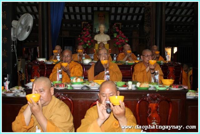 Bình Dương: Phóng Sự Ảnh: "Nét Đẹp Mùa An Cư . PL: 2558"