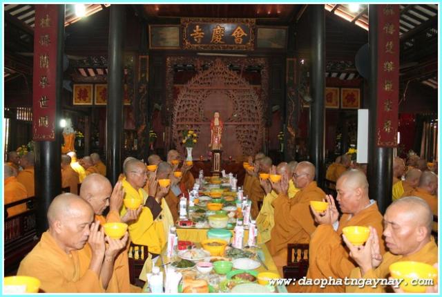 Bình Dương: Phóng Sự Ảnh: "Nét Đẹp Mùa An Cư . PL: 2558"