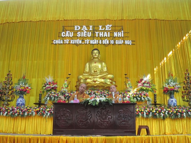Thái Bình: Đại lễ cầu siêu thai nhi ngày thứ hai tại chùa Từ Xuyên