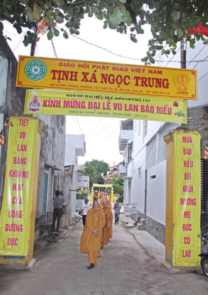 Gia Lai:Tịnh xá Ngọc Trung lễ Mãn hạ và Dâng y mùa Báo Hiếu