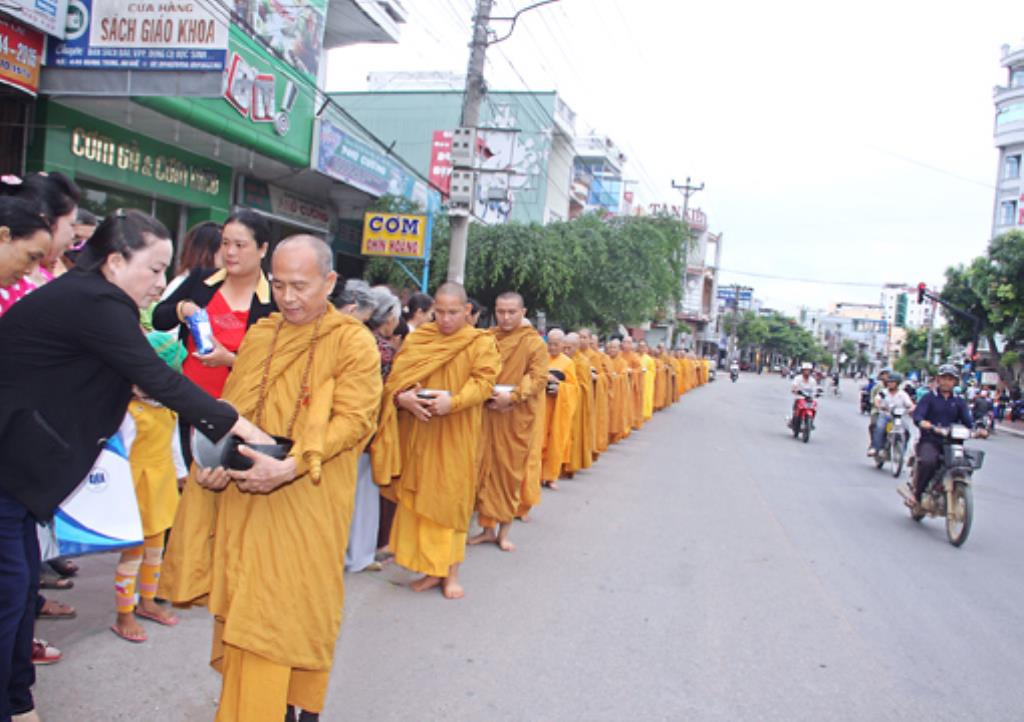Gia Lai:Tịnh xá Ngọc Trung lễ Mãn hạ và Dâng y mùa Báo Hiếu