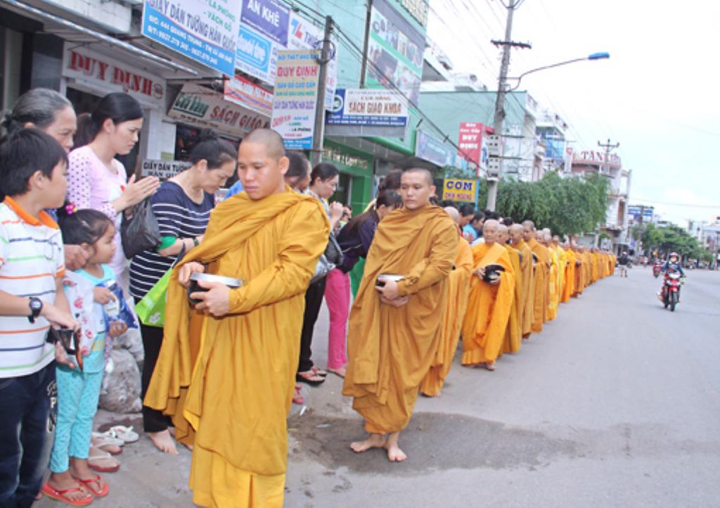 Gia Lai:Tịnh xá Ngọc Trung lễ Mãn hạ và Dâng y mùa Báo Hiếu