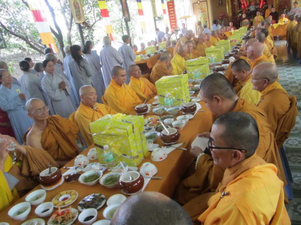 Chùa Sắc tứ Minh Thiện tổ chức Đại lễ Vu lan PL.2558