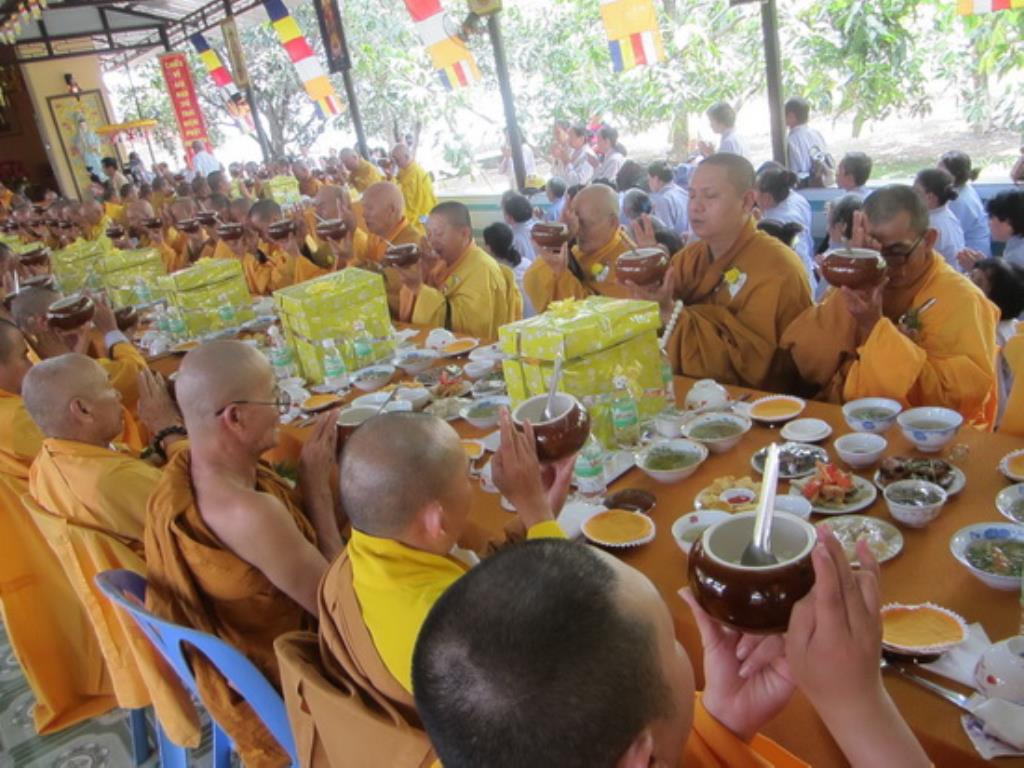 Chùa Sắc tứ Minh Thiện tổ chức Đại lễ Vu lan PL.2558