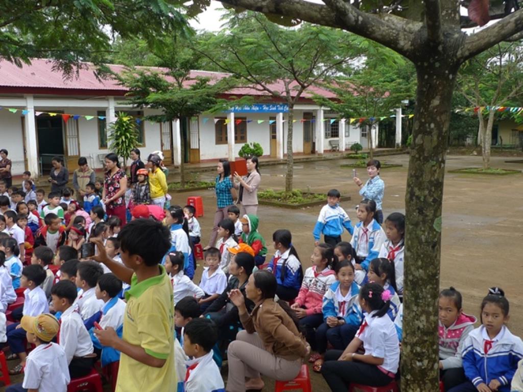 Chùa Liên Hoa Kiến Đức tổ chức trung thu cho các em thiếu nhi các trường nghèo địa bàn