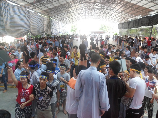 Thái Bình: Chùa Từ Xuyên tổ chức khóa tu mùa hè lần thứ tư năm 2014 LỄ QUY Y TAM BẢO (ngày thứ hai)
