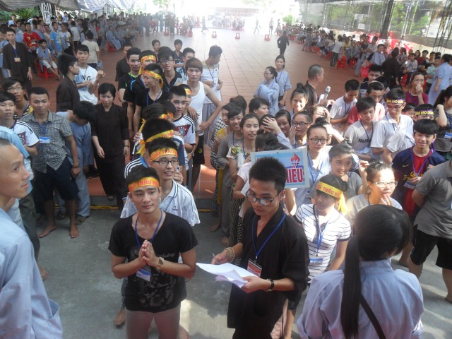 Thái Bình: Chùa Từ Xuyên tổ chức khóa tu mùa hè lần thứ tư năm 2014 LỄ QUY Y TAM BẢO (ngày thứ hai)
