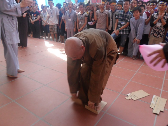 Thái Bình: Chùa Từ Xuyên tổ chức khóa tu mùa hè lần thứ tư năm 2014 LỄ QUY Y TAM BẢO (ngày thứ hai)